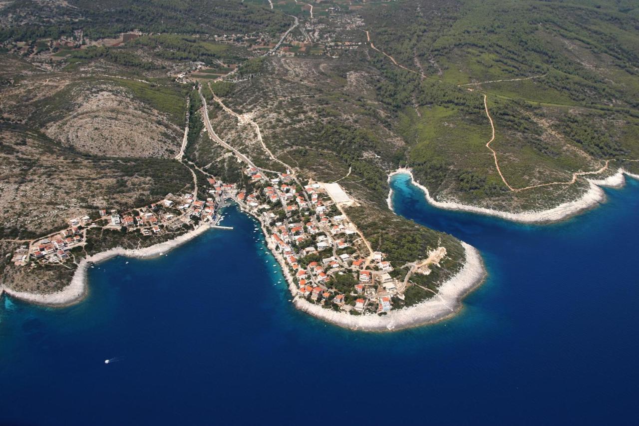 Apartments By The Sea Zavalatica, Korcula - 247 エクステリア 写真