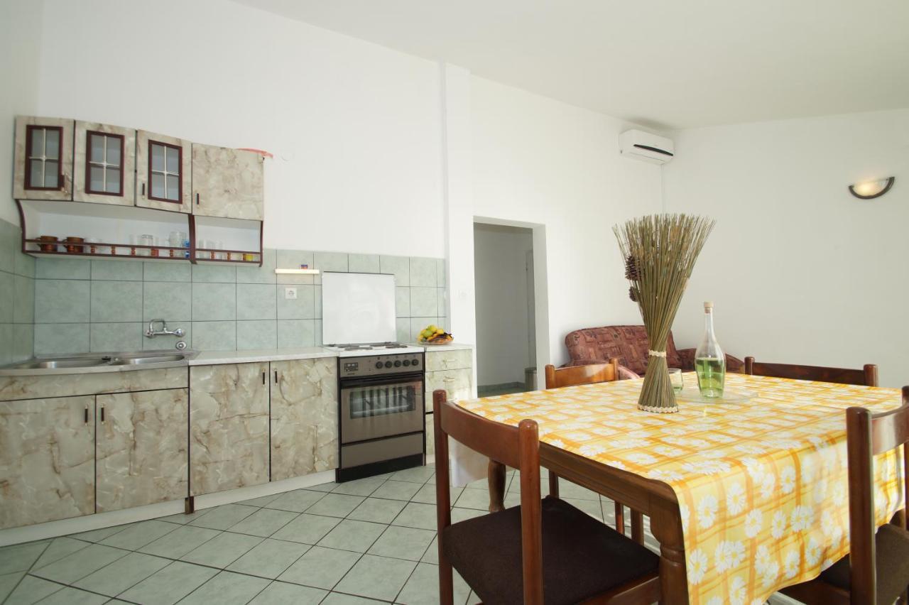 Apartments By The Sea Zavalatica, Korcula - 247 エクステリア 写真